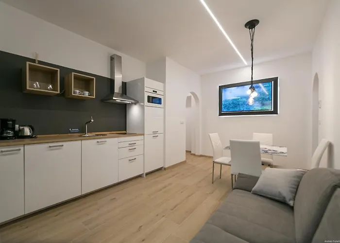 Апартаменты Apartment Central *